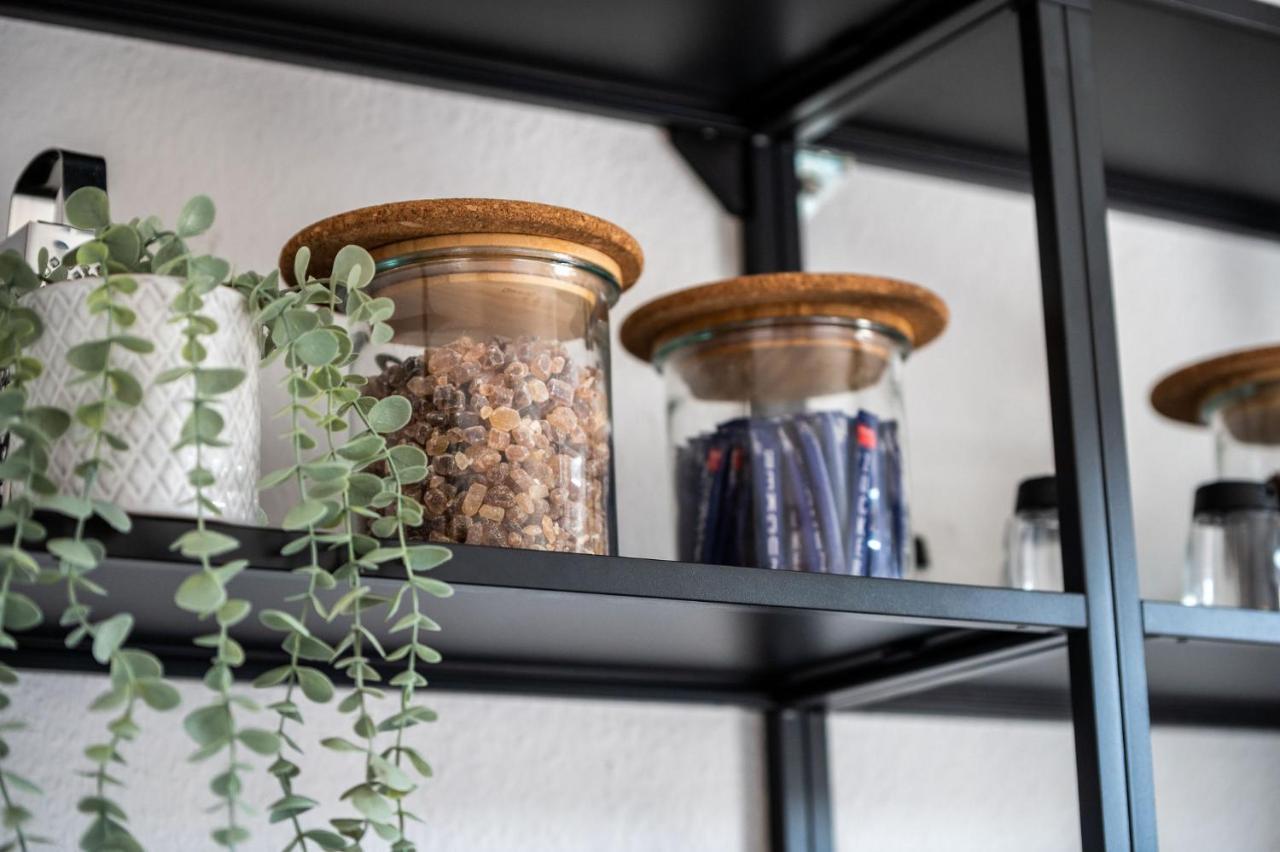 Modernes Am Campus - Parken - Smart-tv - Kaffeevollautomat Apartment *